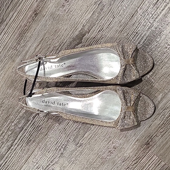 David Tate Spirit Gray Canvas Hook & Loop Slingback Heels Shoes 7.5 NARROW